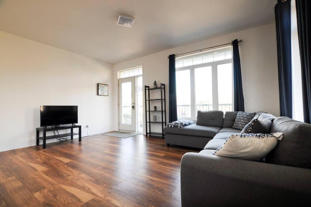 The 1810 - Spacious With Balcony - North Of Quebec Quebeque Exterior foto