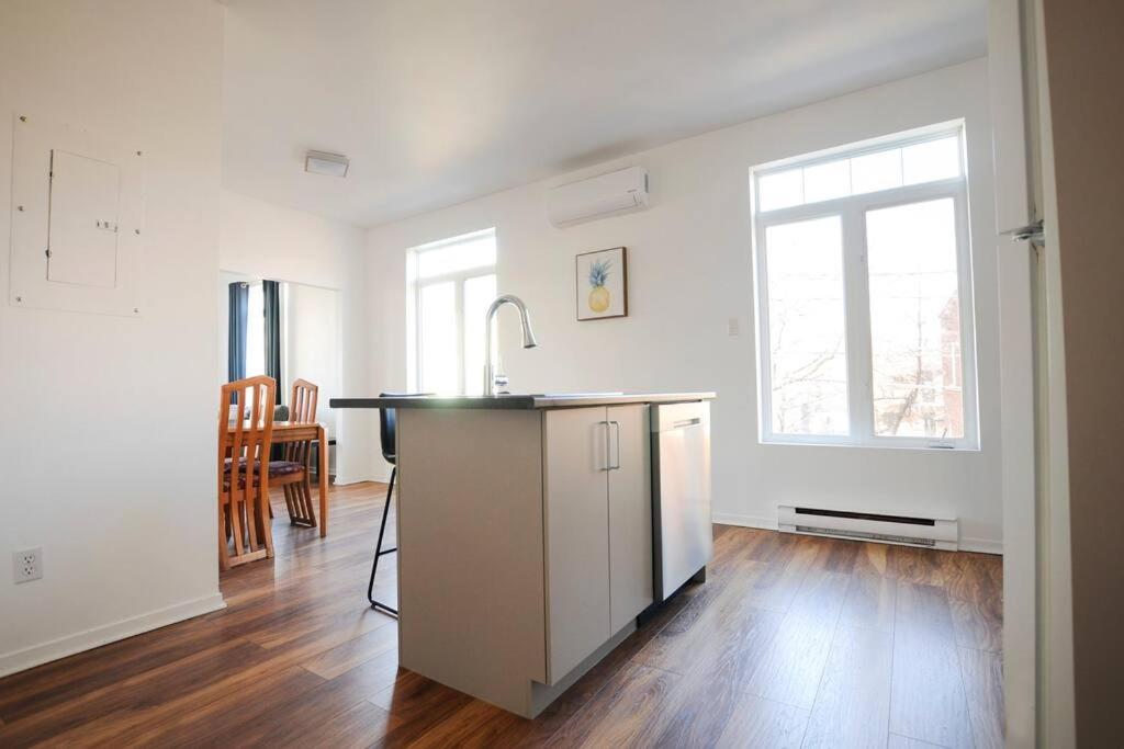 The 1810 - Spacious With Balcony - North Of Quebec Quebeque Exterior foto